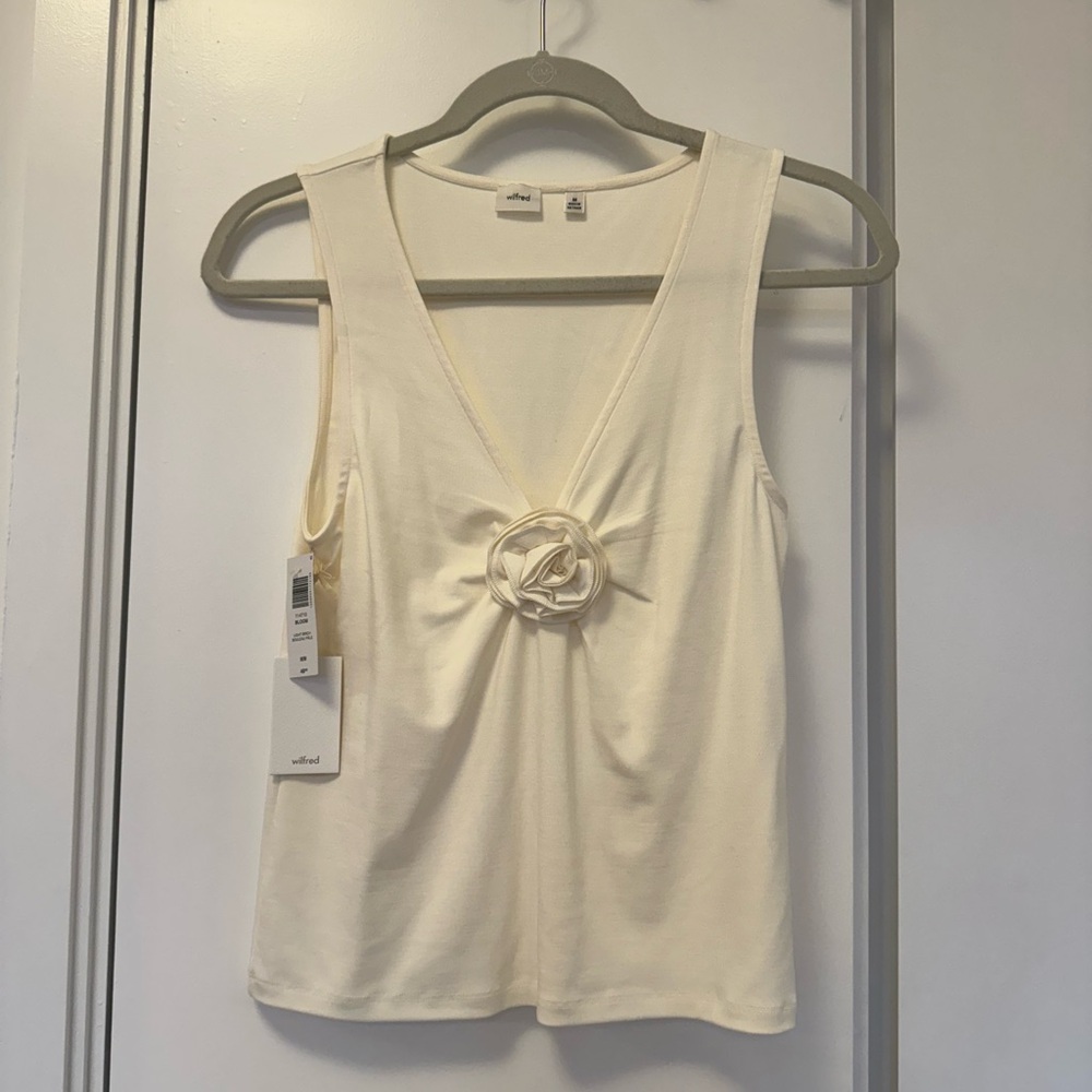 Aritzia Bloom Top